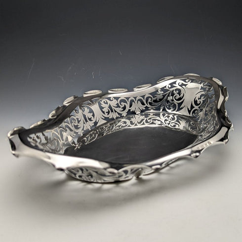 1903年 英国アンティーク 純銀(925シルバー) 細密ピアス装飾 ディッシュバスケット 336g Williams Birmingham